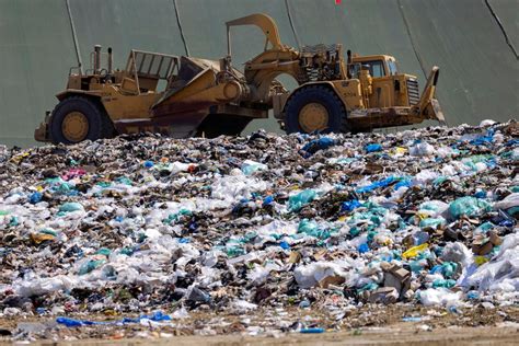 Americans are still putting way too much food into landfills. Local officials seek EPA’s help